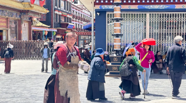 走进西藏萨嘎达瓦节(图2)